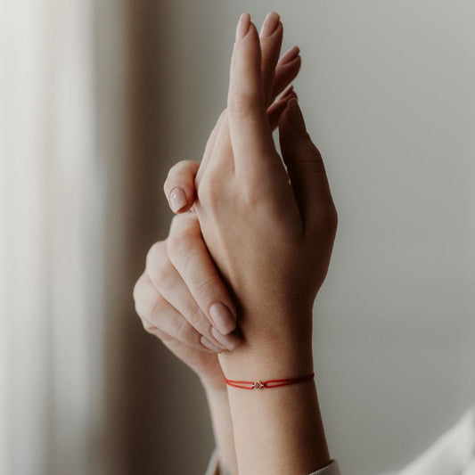 Bracciale in corda d'argento Birthstone Golden Settembre - Zaffiro - Indira