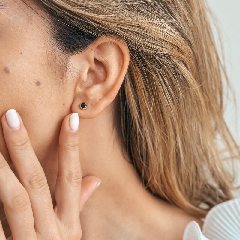 Orecchini in argento Birthstone Golden Settembre - Zaffiro - Indira