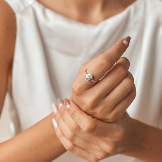 Anello in argento Birth Flower - Cosmos - Indira