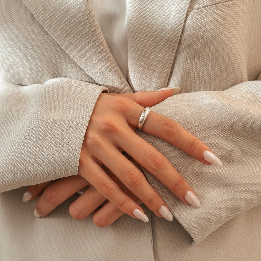Anello in argento Thin Dome - Indira