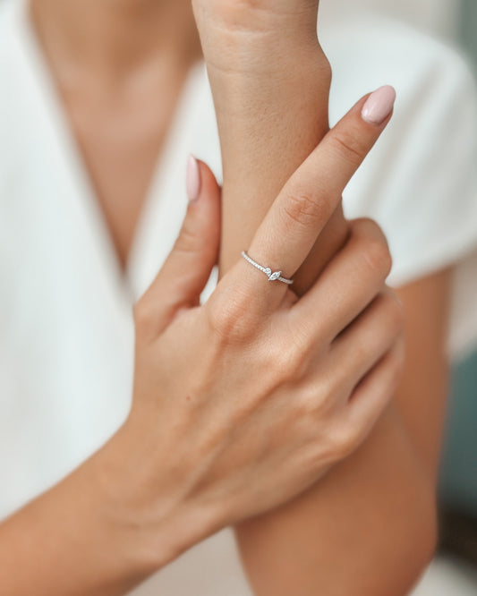 Anello in oro bianco Yuna – Diamanti - Indira