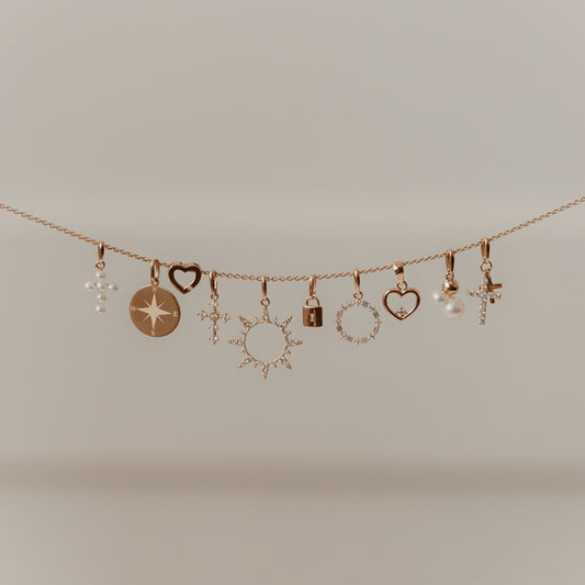 Pendente in Oro Radiant Cross - Zirconio