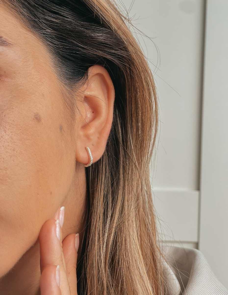 Orecchini in argento U Hoops - Zirconia - Indira