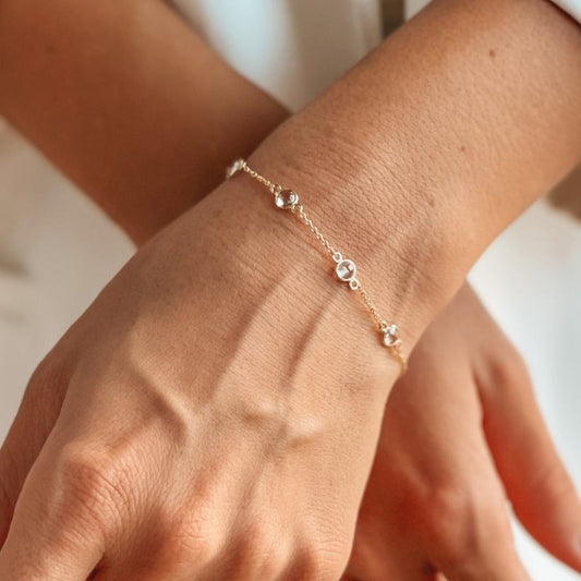 Bracciale in argento Birthstone Golden April - Topazio Bianco - Indira