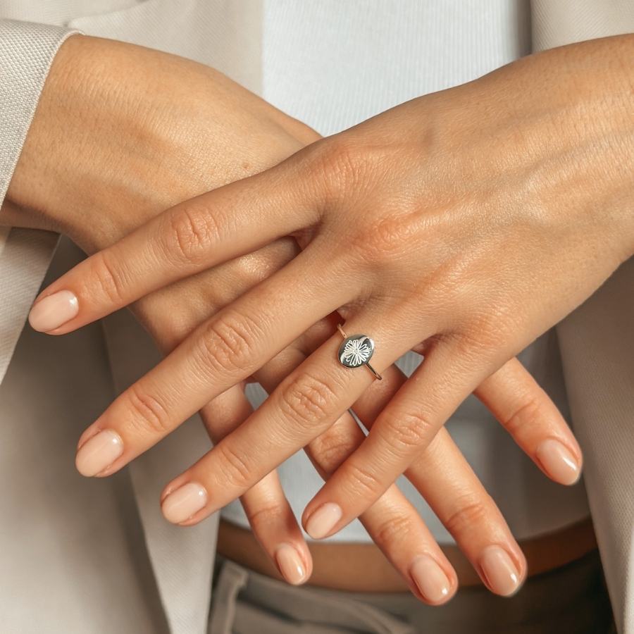 Anello in argento Birth Flower - Aprile Margherita - Indira