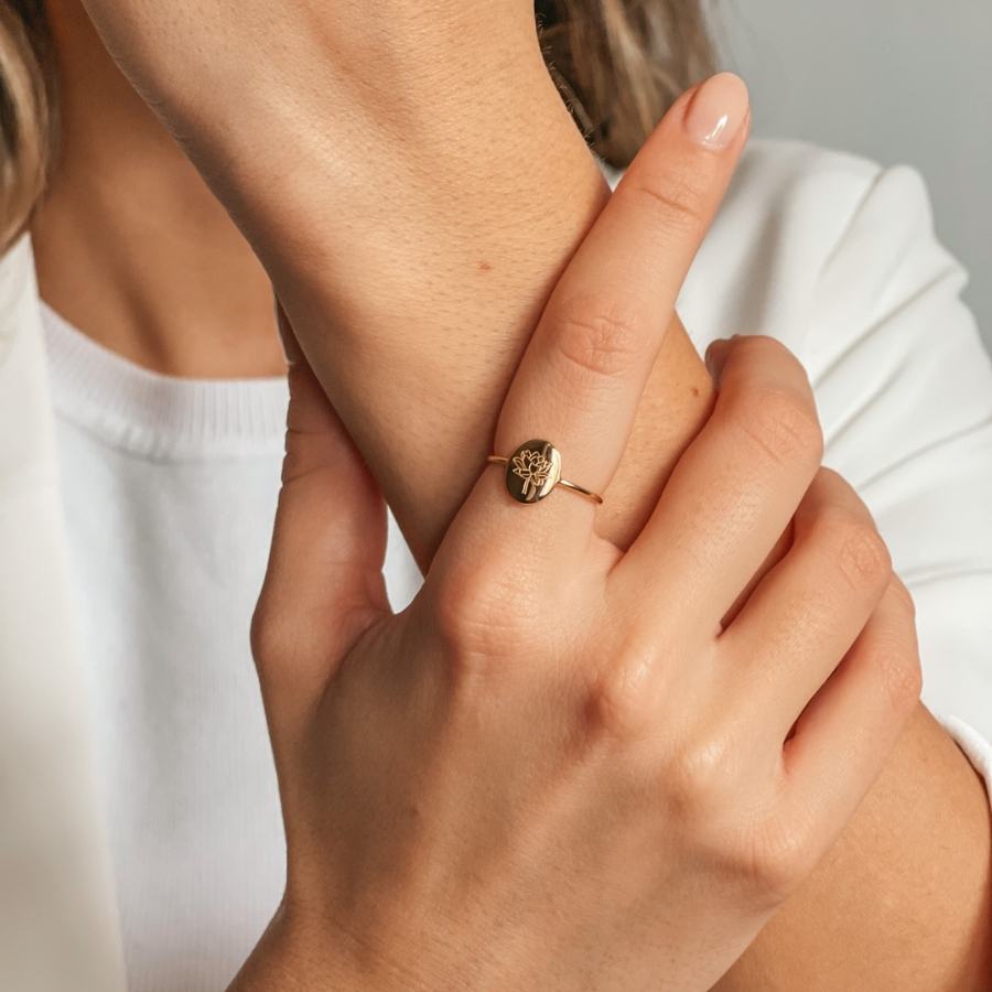 Anello in argento Birth Flower Golden - Luglio Loto - Indira