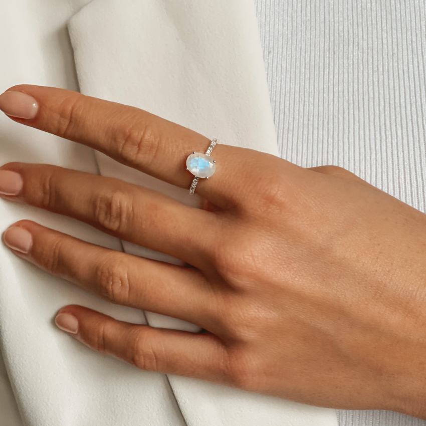 Anello in oro bianco Reina - Pietra di Luna & Diamanti - Indira