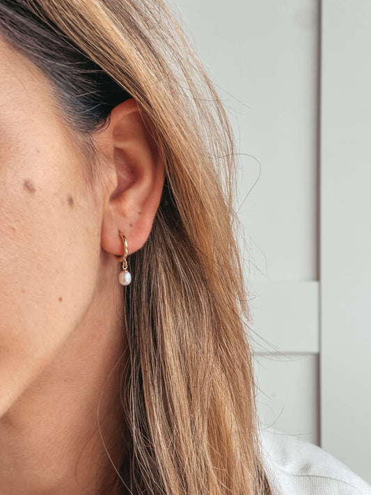 Orecchini in oro Pearl Hoops - Perle naturali - Indira