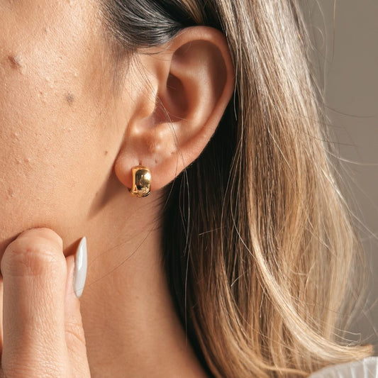 Orecchini d'argento Golden Bold Mini Hoops - Indira