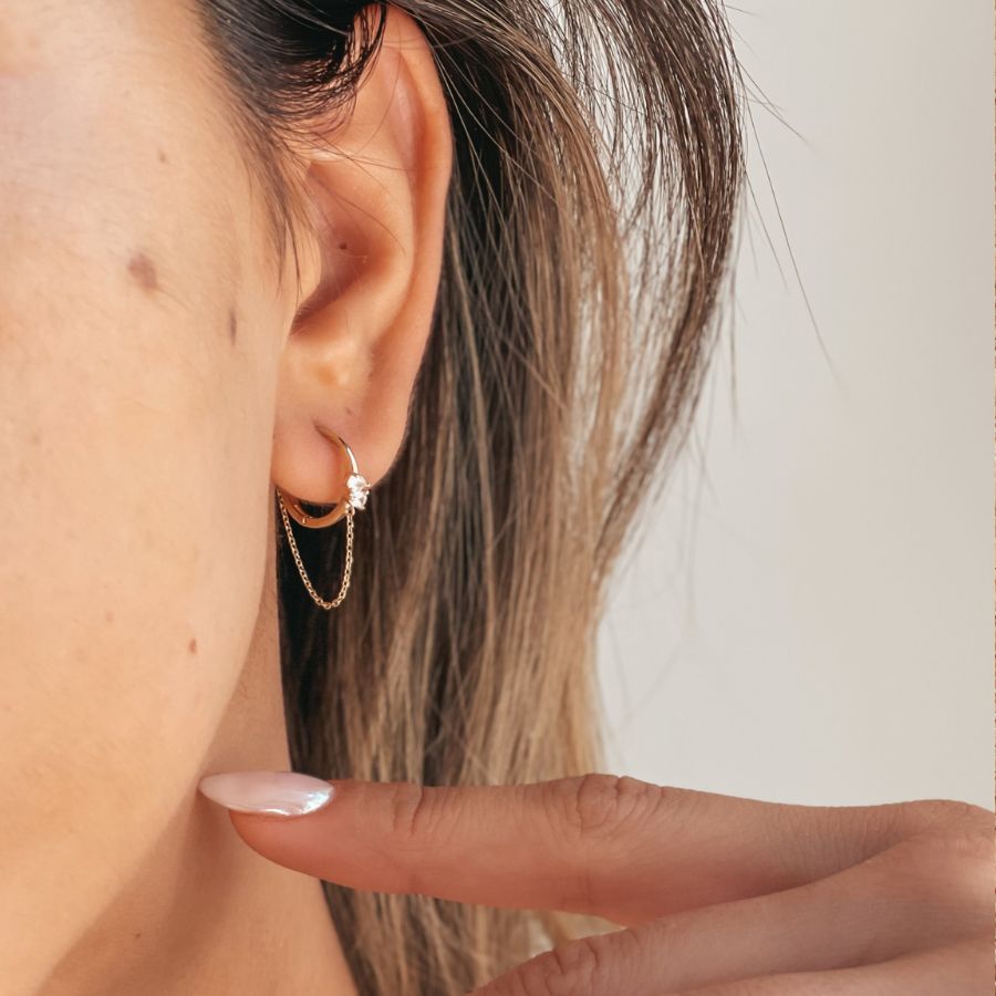 Orecchini in oro Chained Hoops - Zircone - Indira