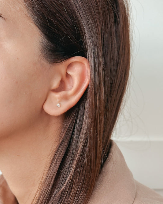 Orecchini piercing labret in oro giallo Petals - Zirconia - Indira