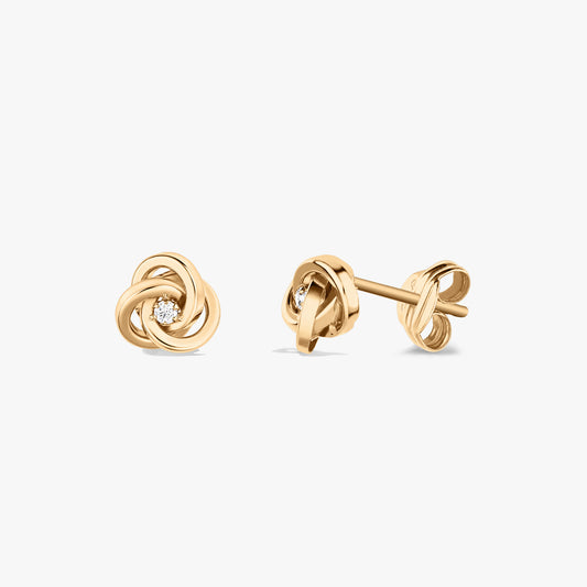 Coppia di orecchini in oro Nodo Eterno con pietre di zirconia su sfondo bianco.
