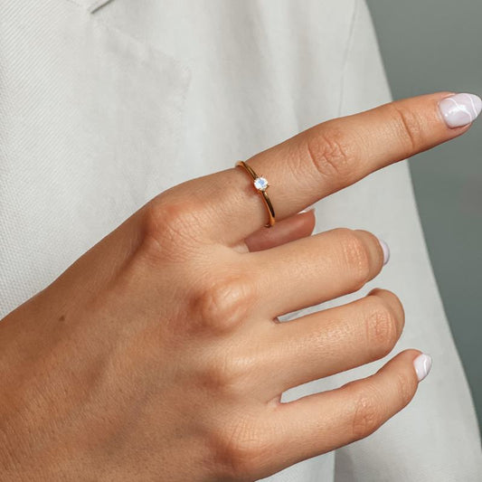 Anello in argento Birthstone Golden June - Pietra di Luna - Indira