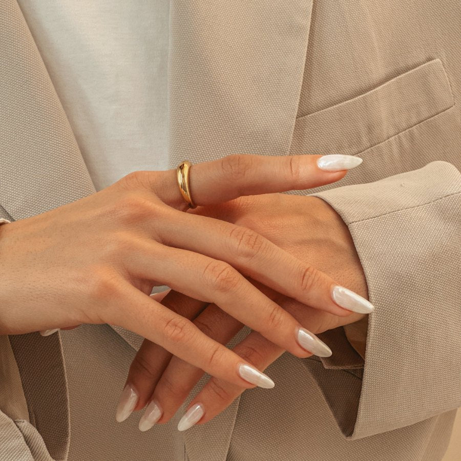 Anello in argento Golden Thin Dome - Indira