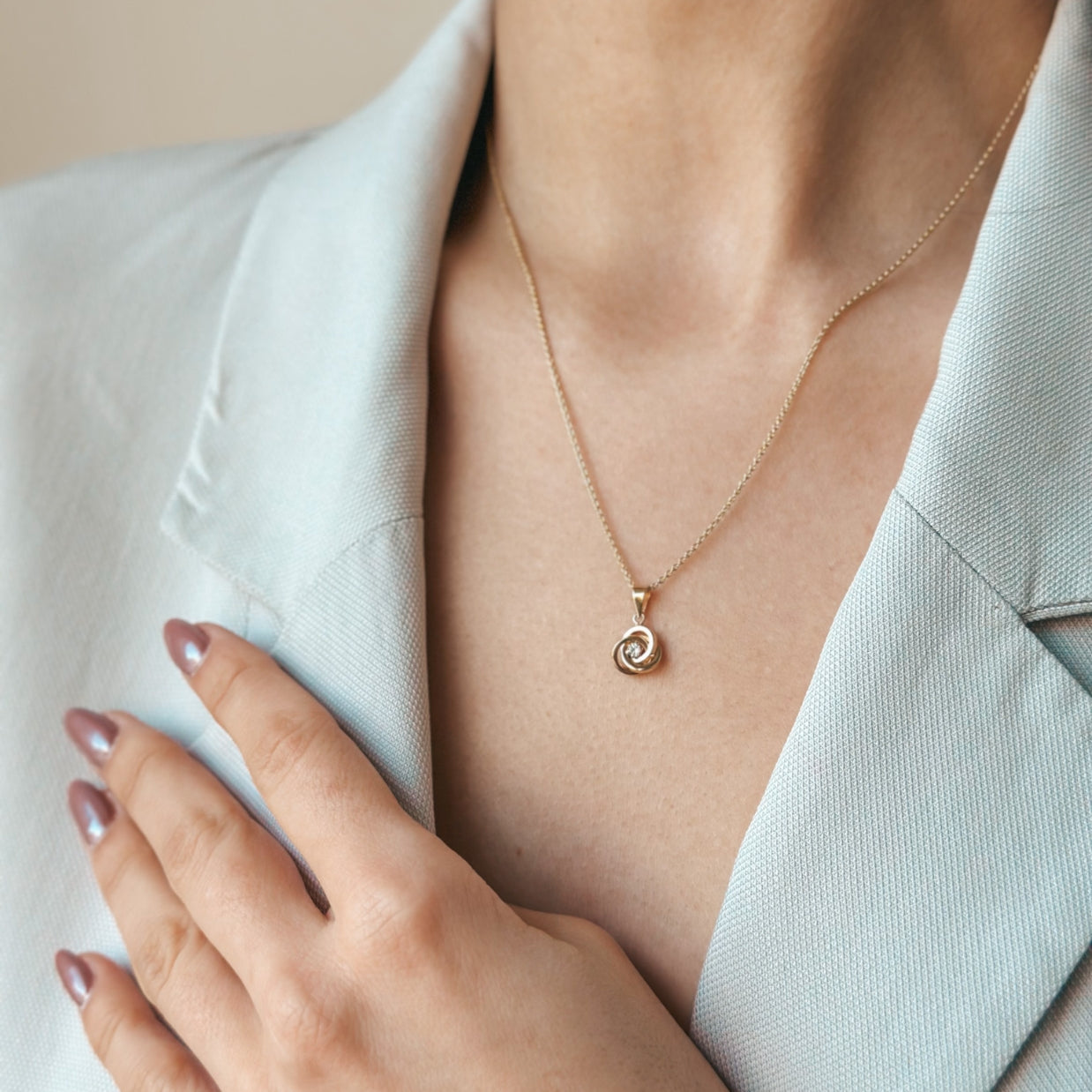 Pendente in Oro Nodo Eterno