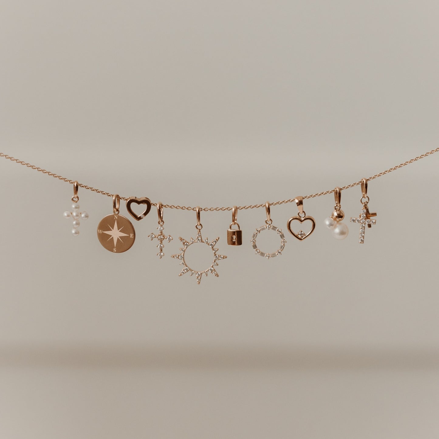 Pendente in Oro Radiant Cross - Zirconio