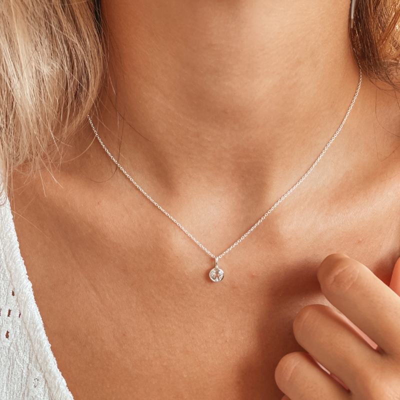 Collana in argento Birthstone Aprile - Topazio Bianco - Indira