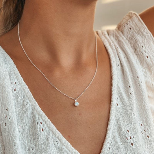 Collana in argento Birthstone June - Pietra di Luna - Indira