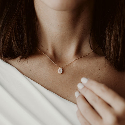 Collana in argento Golden Serene - Pietra di Luna - Indira