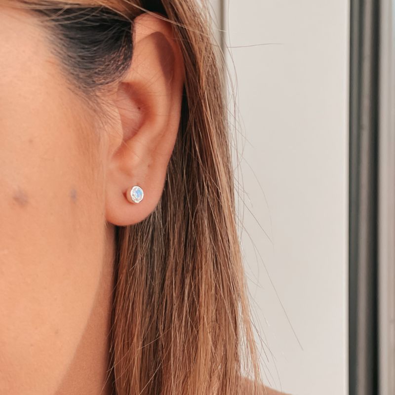 Orecchini in argento Birthstone Giugno - Pietra di Luna - Indira