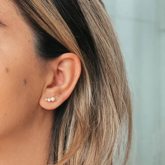 Orecchini in oro Tiny Pearls - Indira