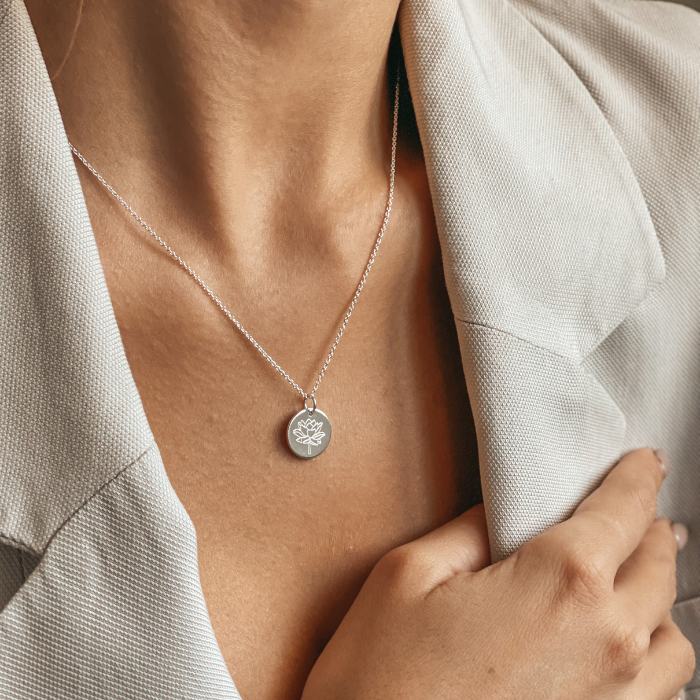 Collana in argento Birth Flower Silver - July Lotus - Indira
