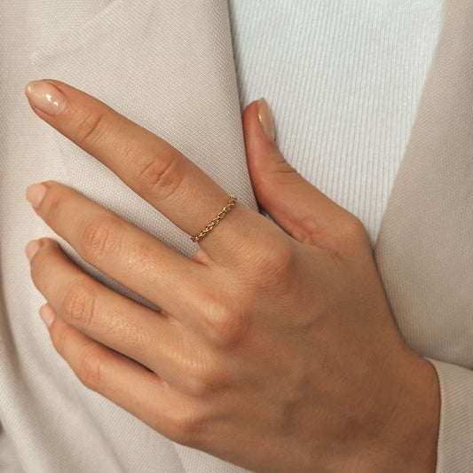 Anello in argento Golden Braid Band - Indira