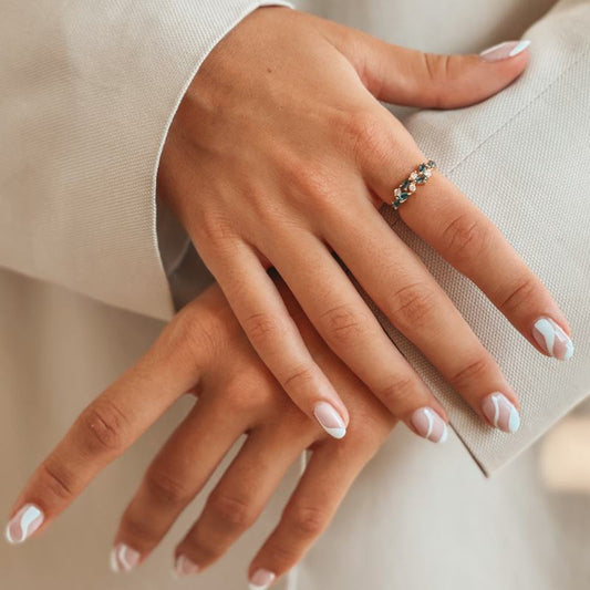 Anello in argento Golden Verdure - Topazio Blu London - Indira